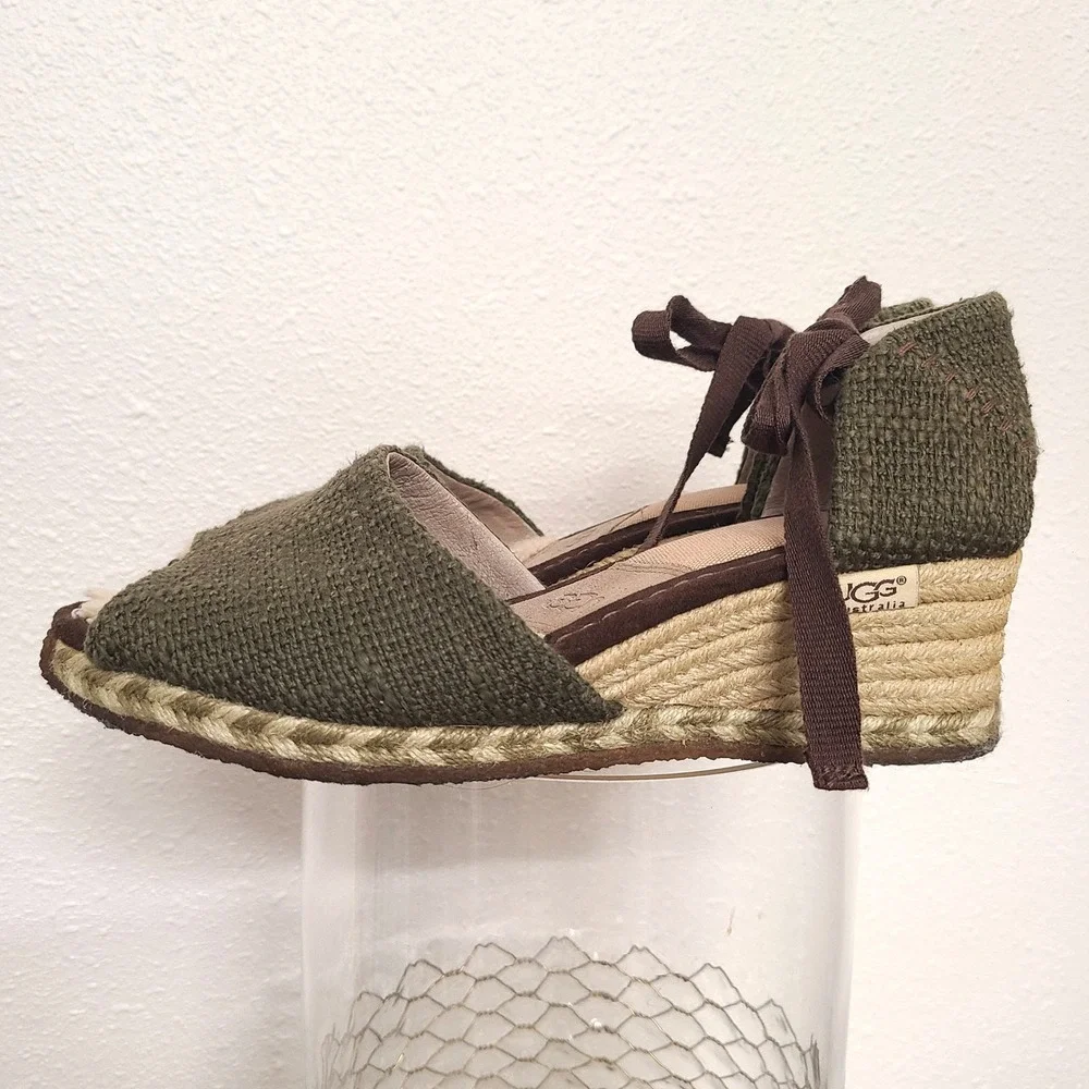 UGG Olive Green Sz 8 Espadrille 1652 Mar Wedge Sandals Resort‎ Boho Cottagecore